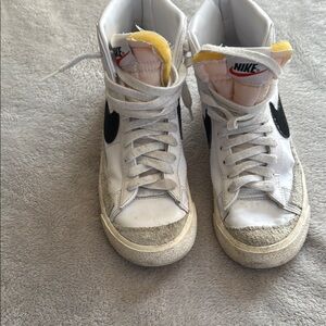 Nike High-Top Sneakers in White, Black, and Yellow